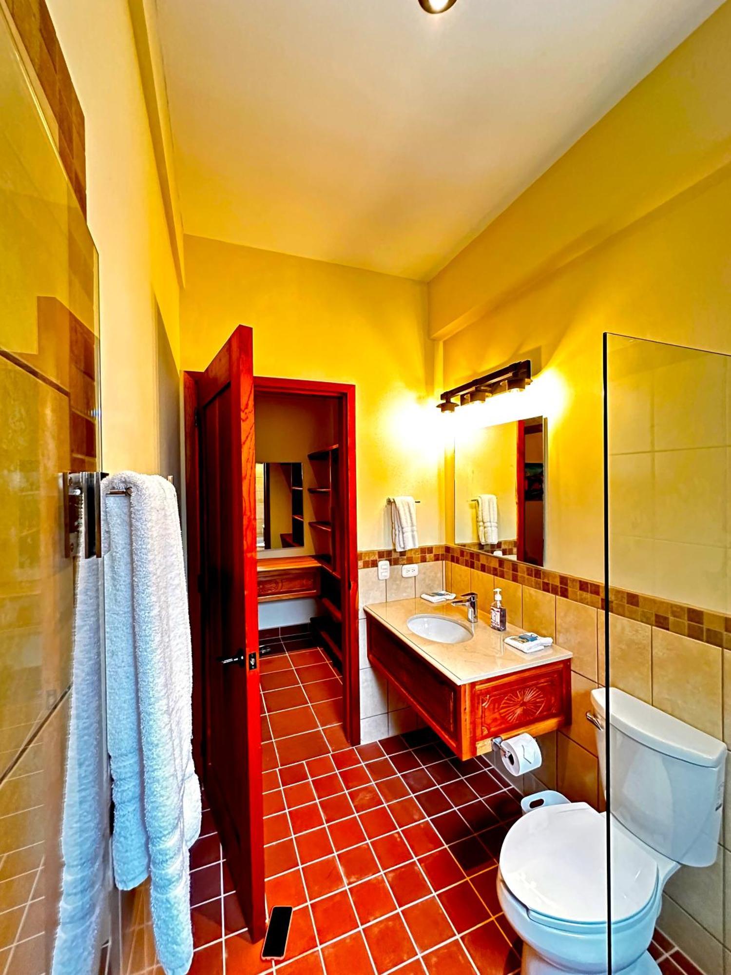Hotel Jotam Panajachel Eksteriør billede